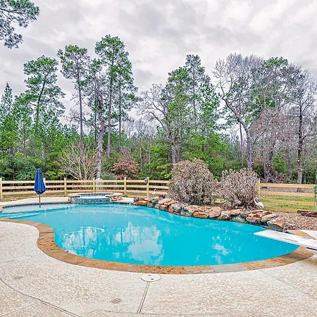 Country Getaway 4 Bedroom Resort In 10 Acre Lot